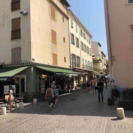 Old Antibes, One Bed App, In Front Of The Port! Apartment Exterior photo