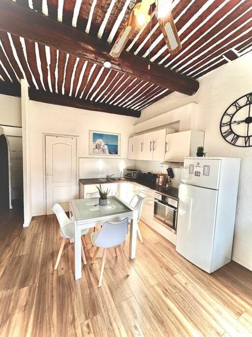Old Antibes, One Bed App, In Front Of The Port! Apartment Exterior photo