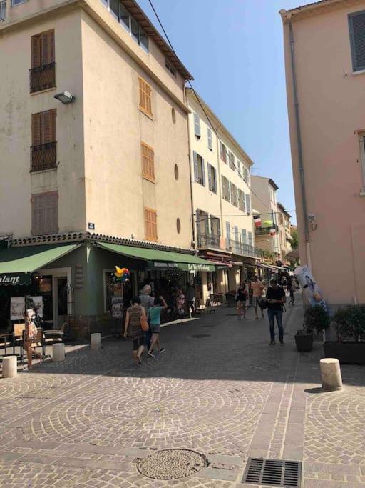 Old Antibes, One Bed App, In Front Of The Port! Apartment Exterior photo